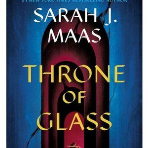 Throne of Glass paperback